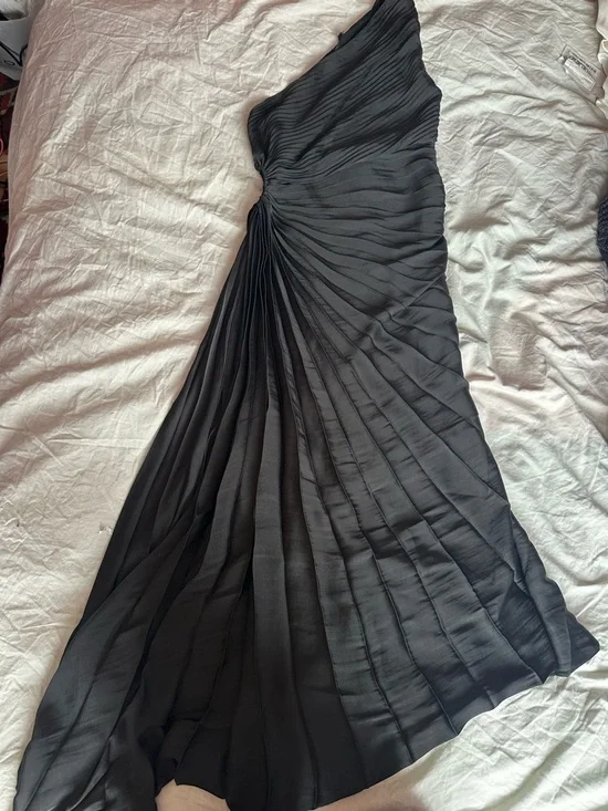 House of Harlow 1960 Black One Shoulder Pleated Evening Maxi Dress Size S - Picture 2 of 14